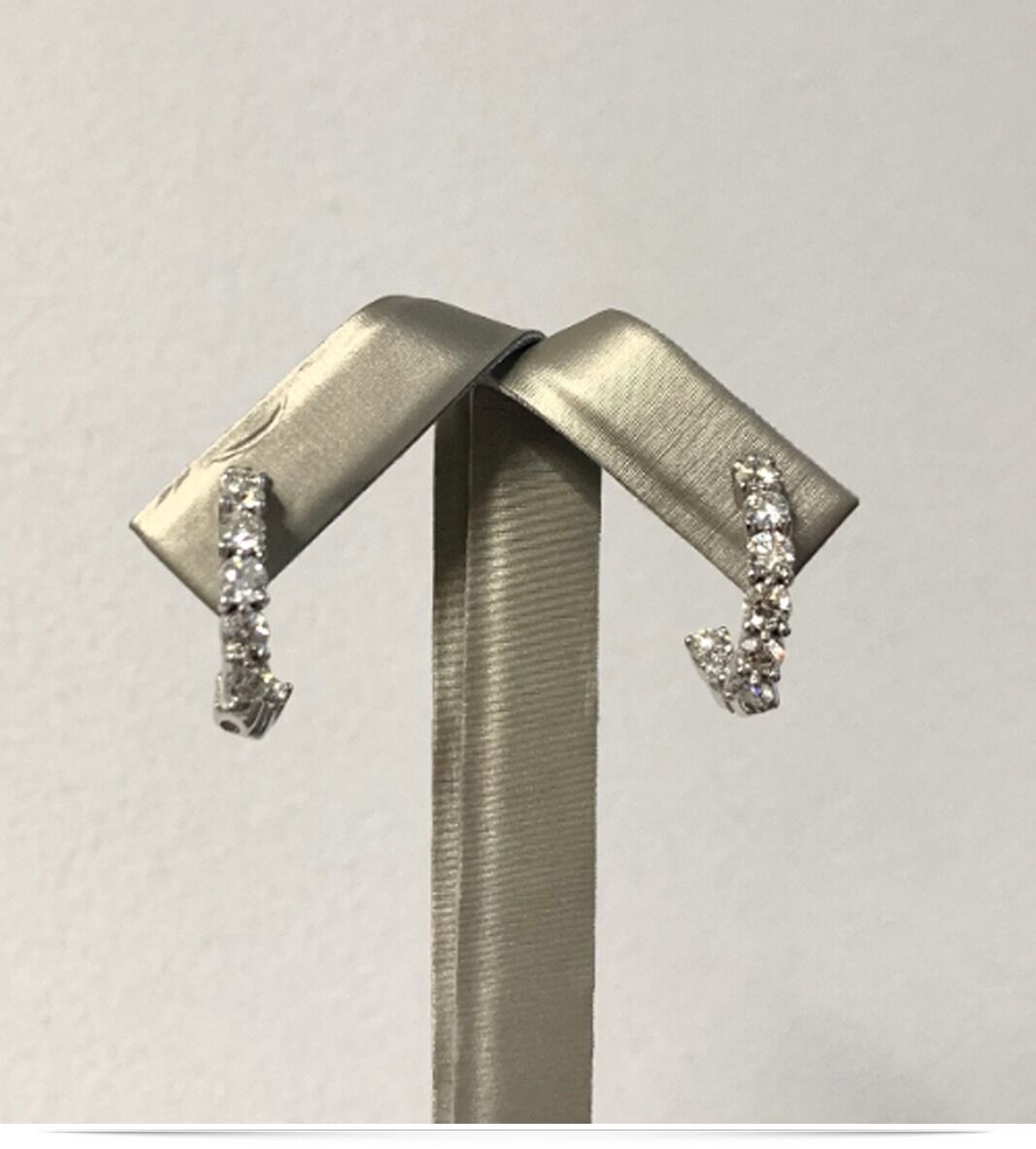 14 K White Gold